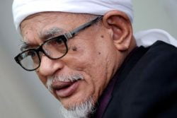 Abdul Hadi Awang 1